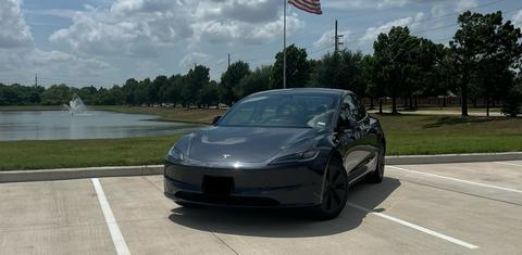 Tesla Model 3 2025