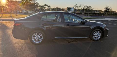 Toyota Camry Hybrid 2025