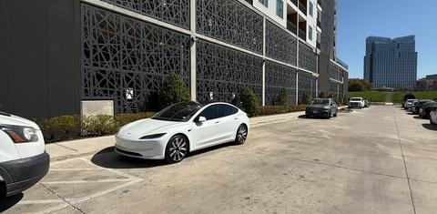 Tesla Model 3 2025