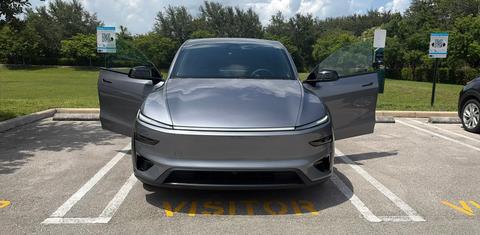Tesla Model Y 2026