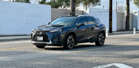 Lexus UX 2023