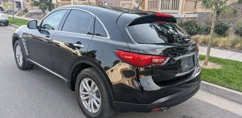 INFINITI QX70 2017