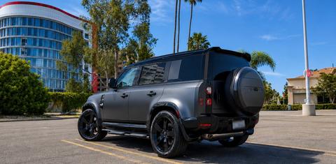 Land Rover Defender 2026