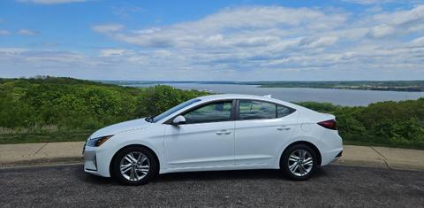 Hyundai Elantra 2020