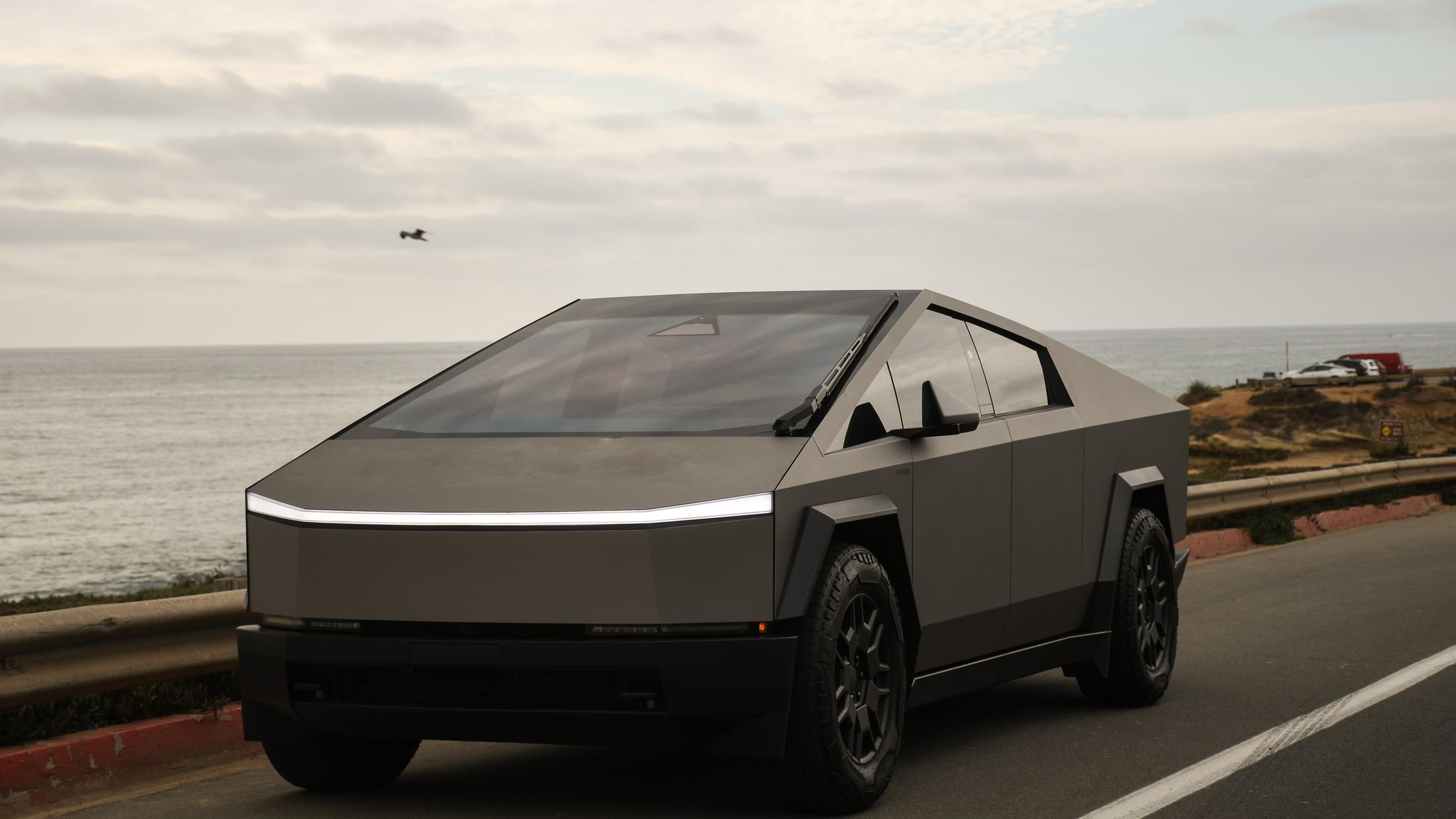 Tesla Cybertruck 2024 in San Diego, CA