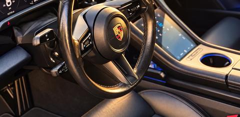 Porsche Taycan 2021