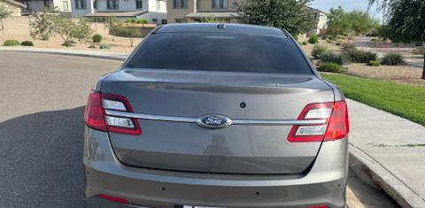 Ford Taurus 2017