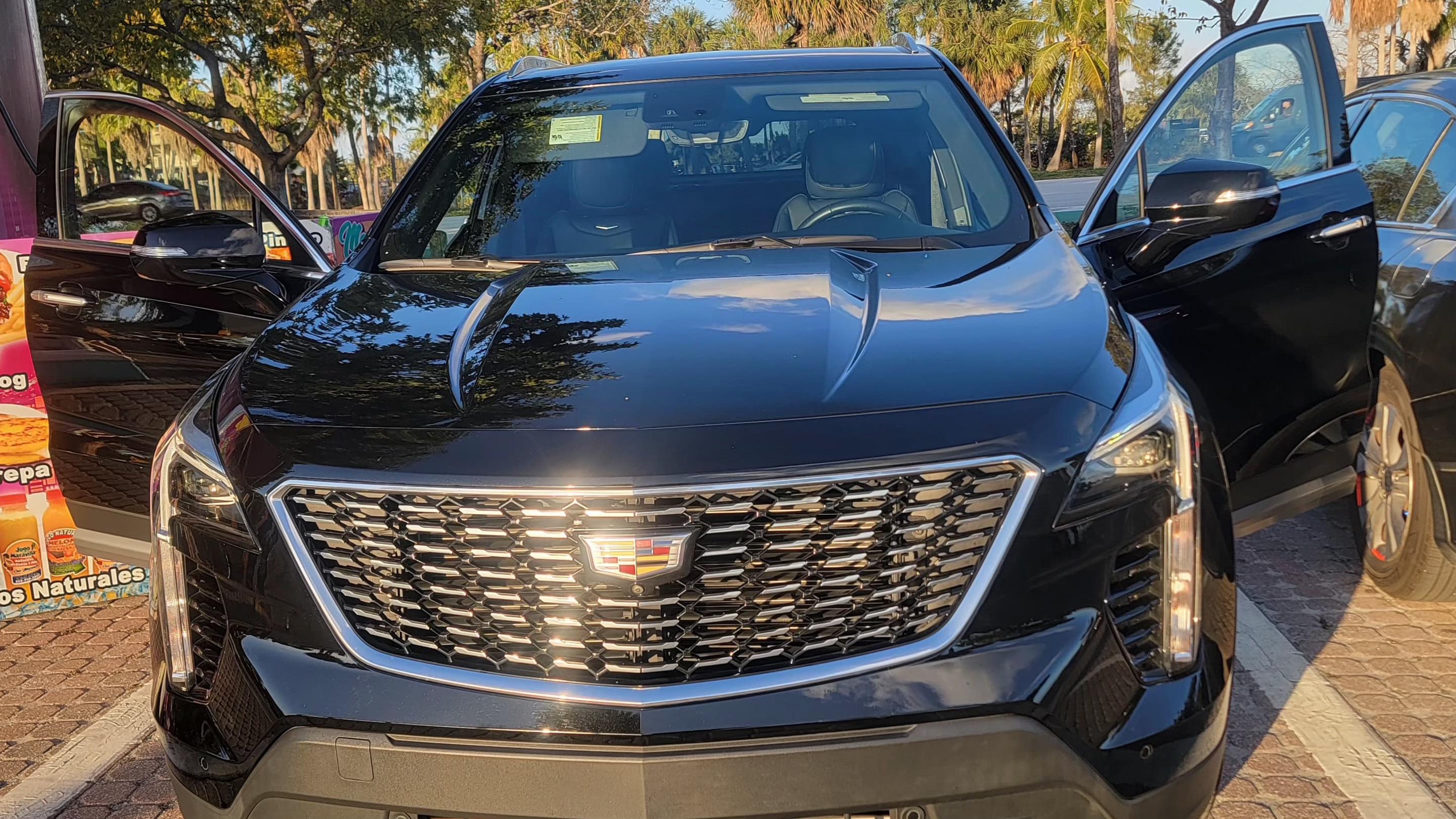 Cadillac XT4 2023 in 