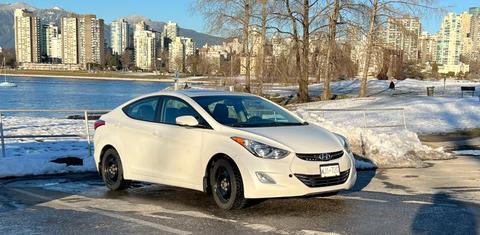 Hyundai Elantra 2012