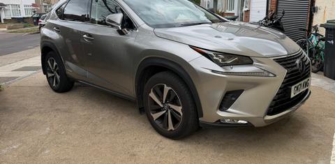 Lexus NX300h 2021