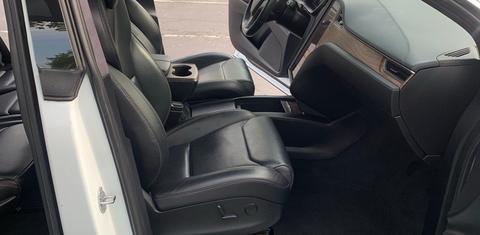 Tesla Model X 2018