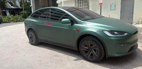 Tesla Model X 2026