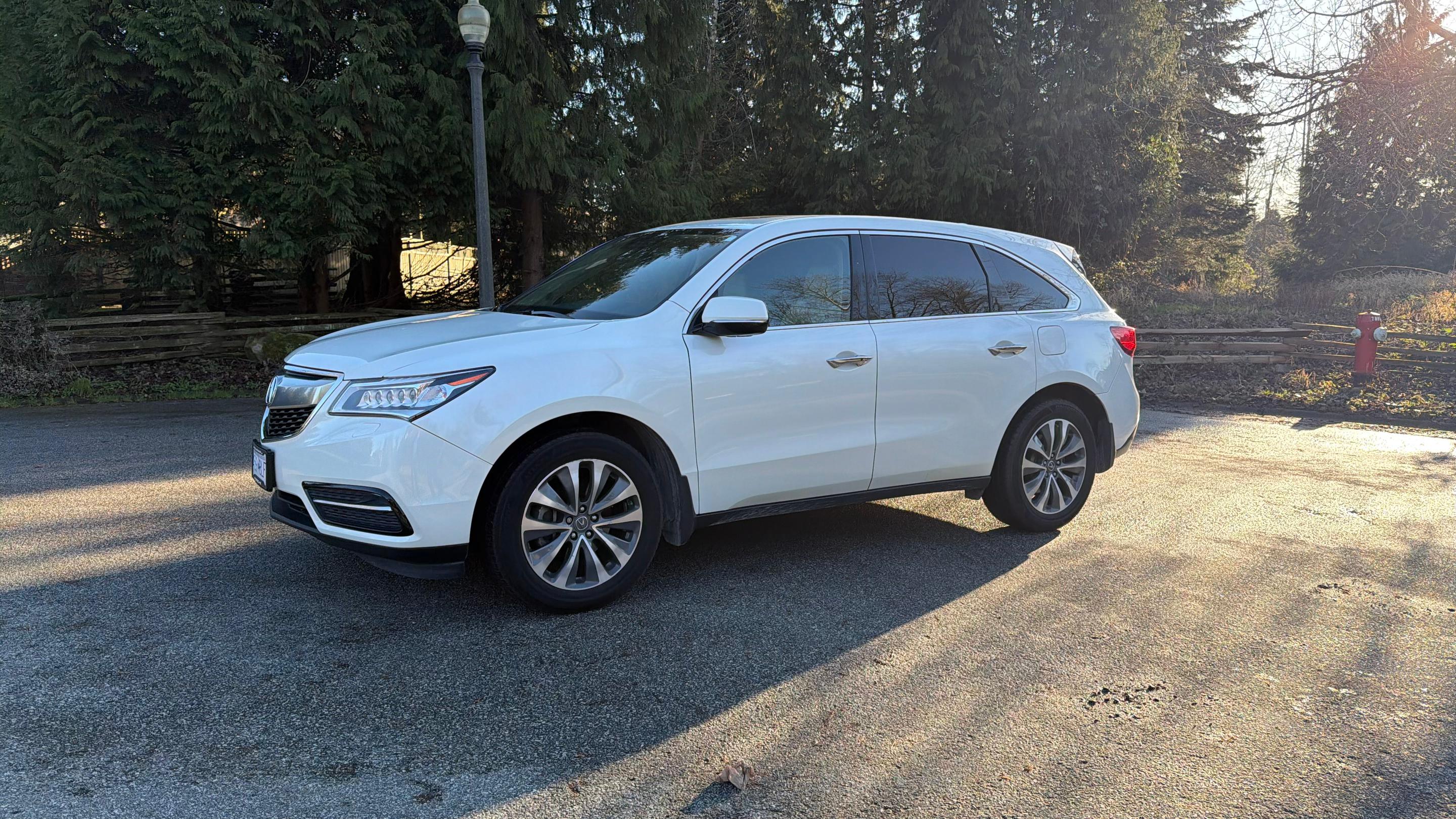 Acura MDX 2016 in Richmond, BC