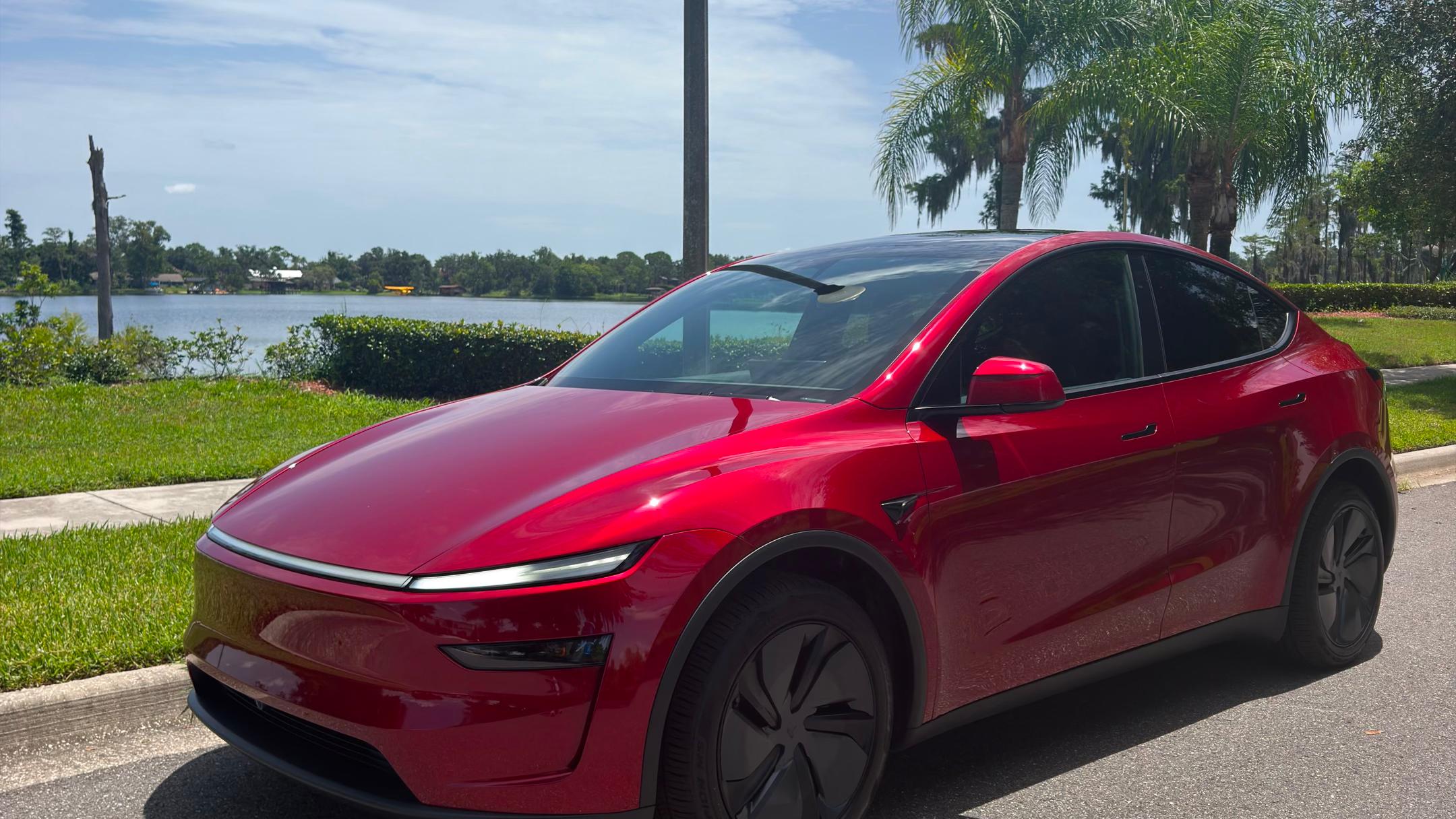 Tesla Model Y 2026 in Windermere, FL