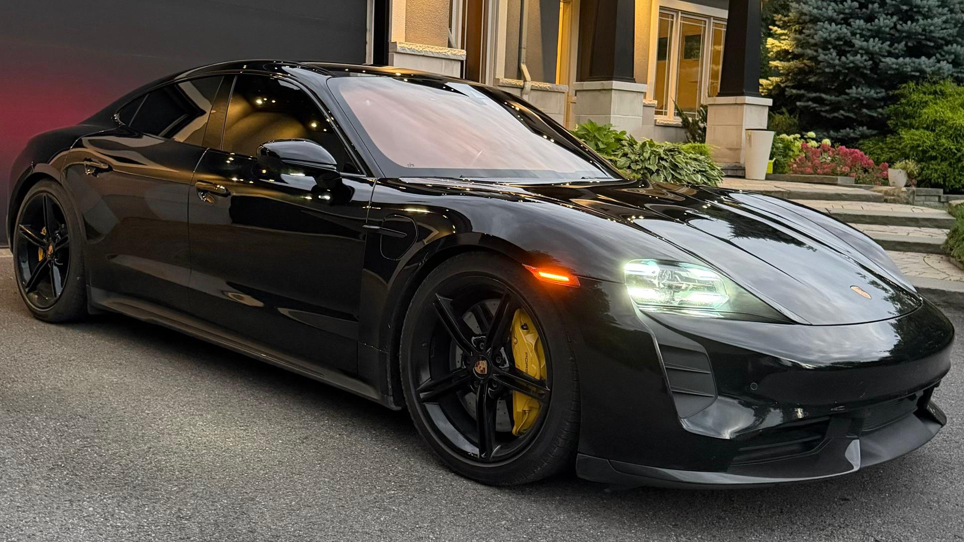 Porsche Taycan 2020 à Ottawa, ON