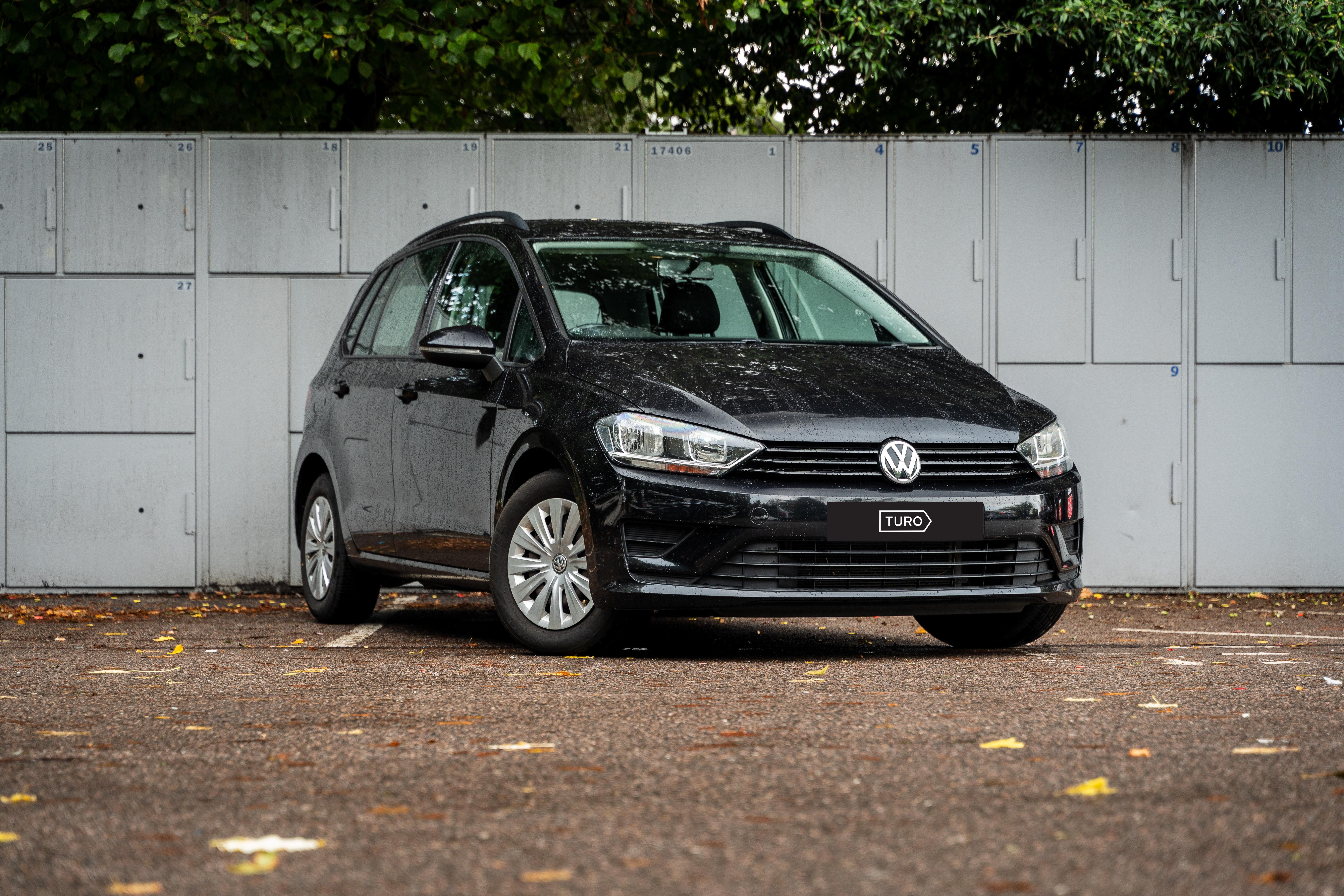 Volkswagen Golf SV 2014 in Ilford