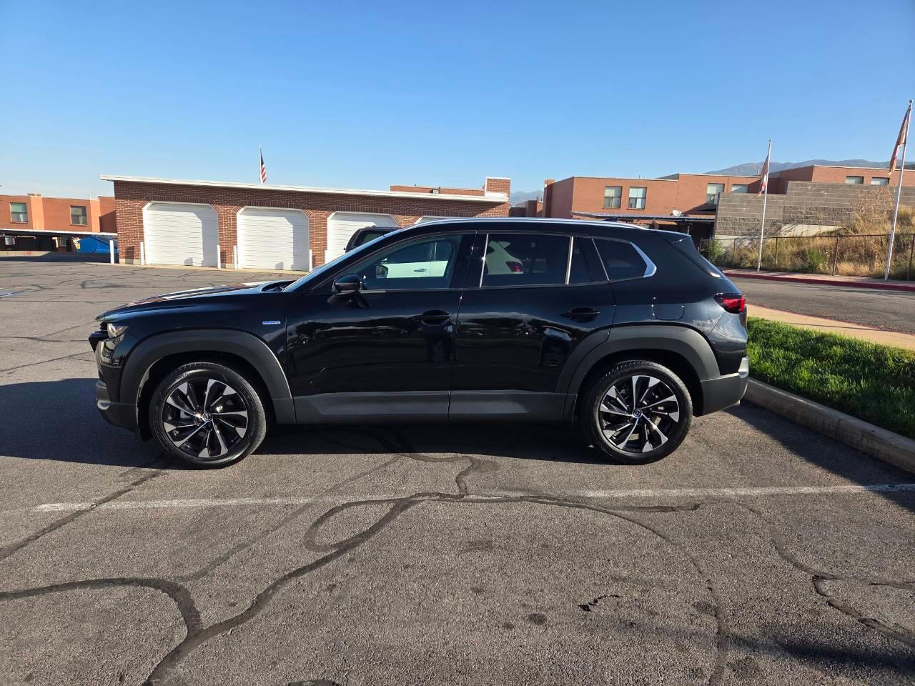 Mazda CX-50 Hybrid 2025 in 