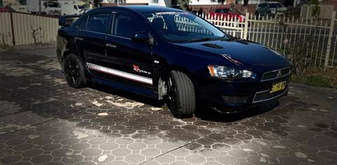 Mitsubishi LANCER 2013