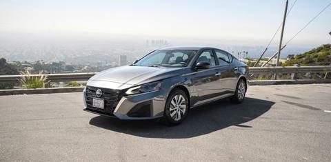 Nissan Altima 2025
