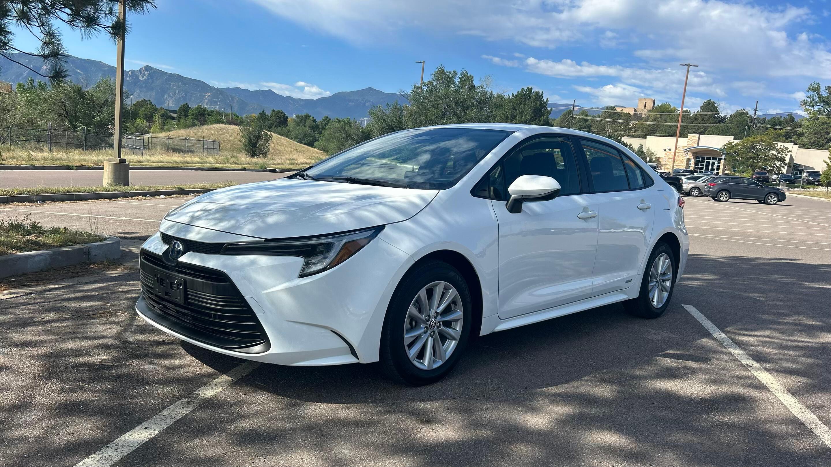 Toyota Corolla Hybrid 2024 in Colorado Springs, CO