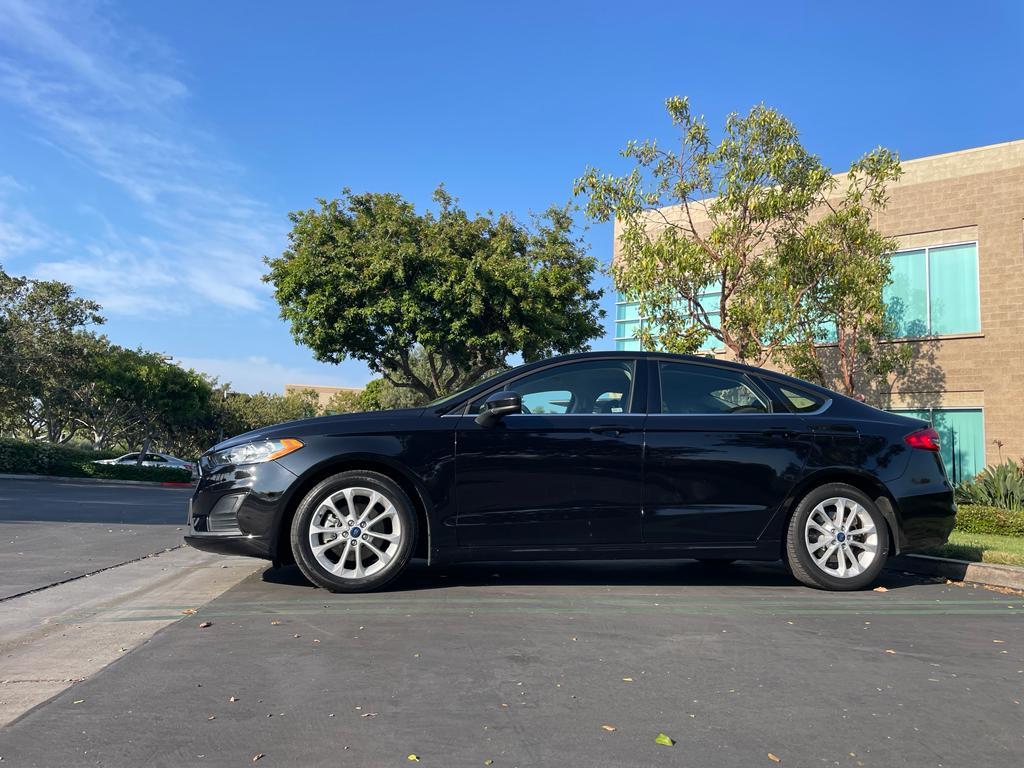 Ford Fusion Hybrid 2020 in 