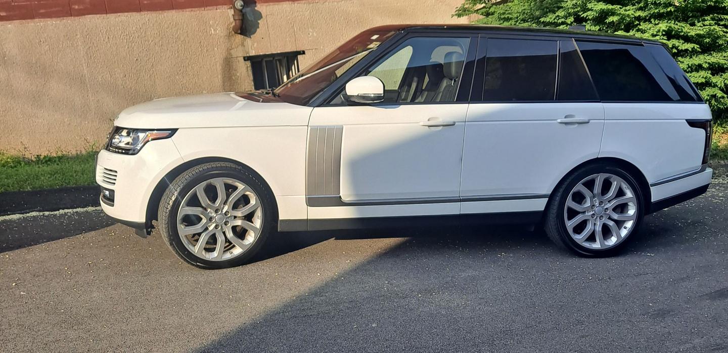 Land Rover Range Rover 2017 rental in Boston, MA by Daniel J. Turo