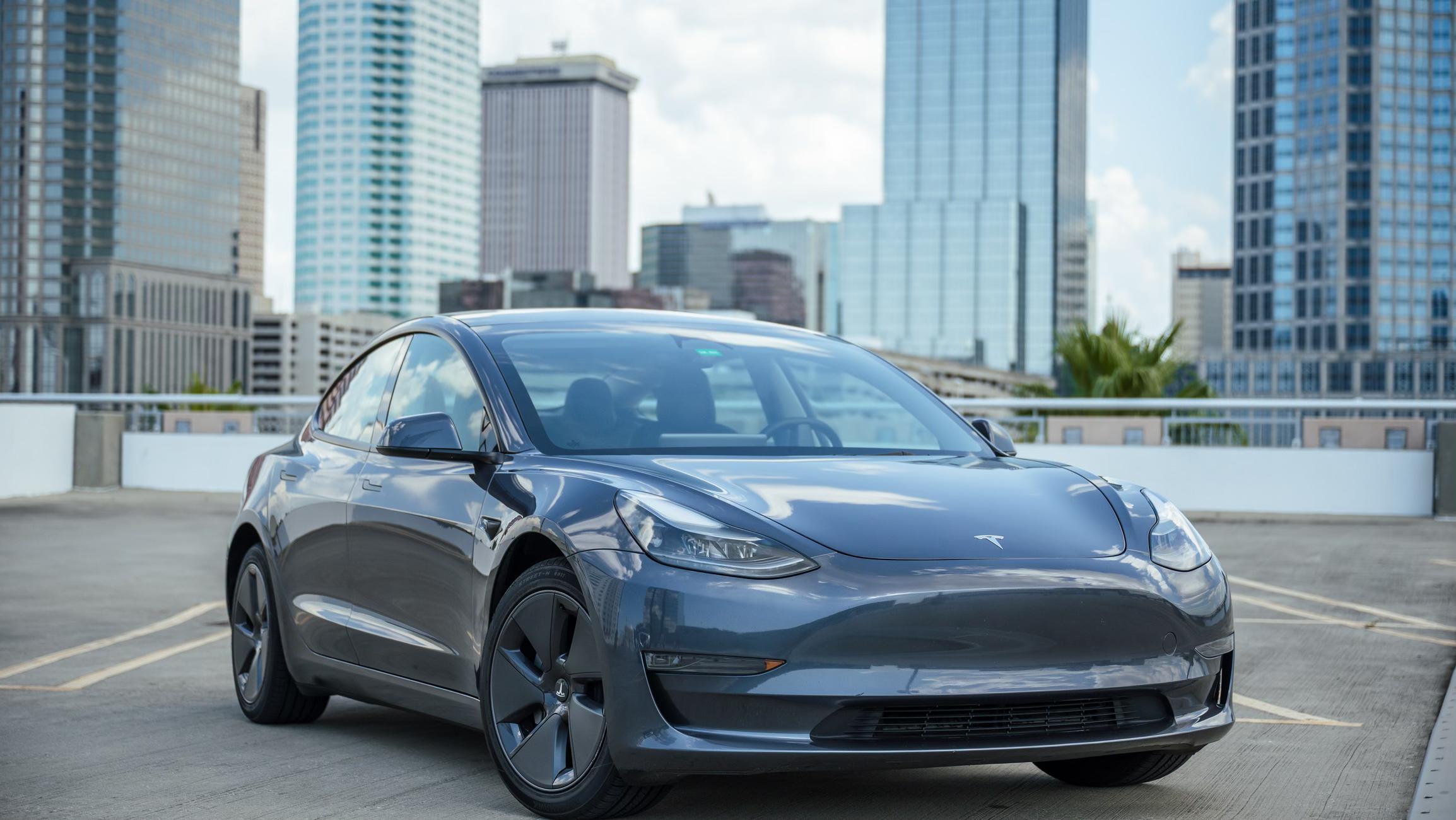Tesla Model 3 2023 in Tampa, FL