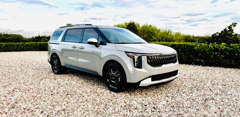 Kia Carnival Hybrid 2026