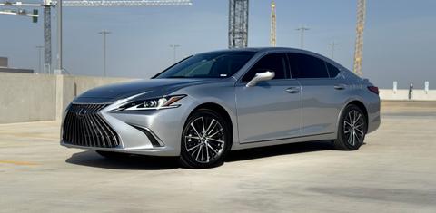 Lexus ES 2025