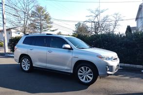 Toyota Highlander car