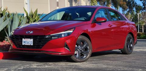 Hyundai Elantra 2023