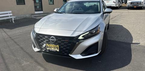Nissan Altima 2025