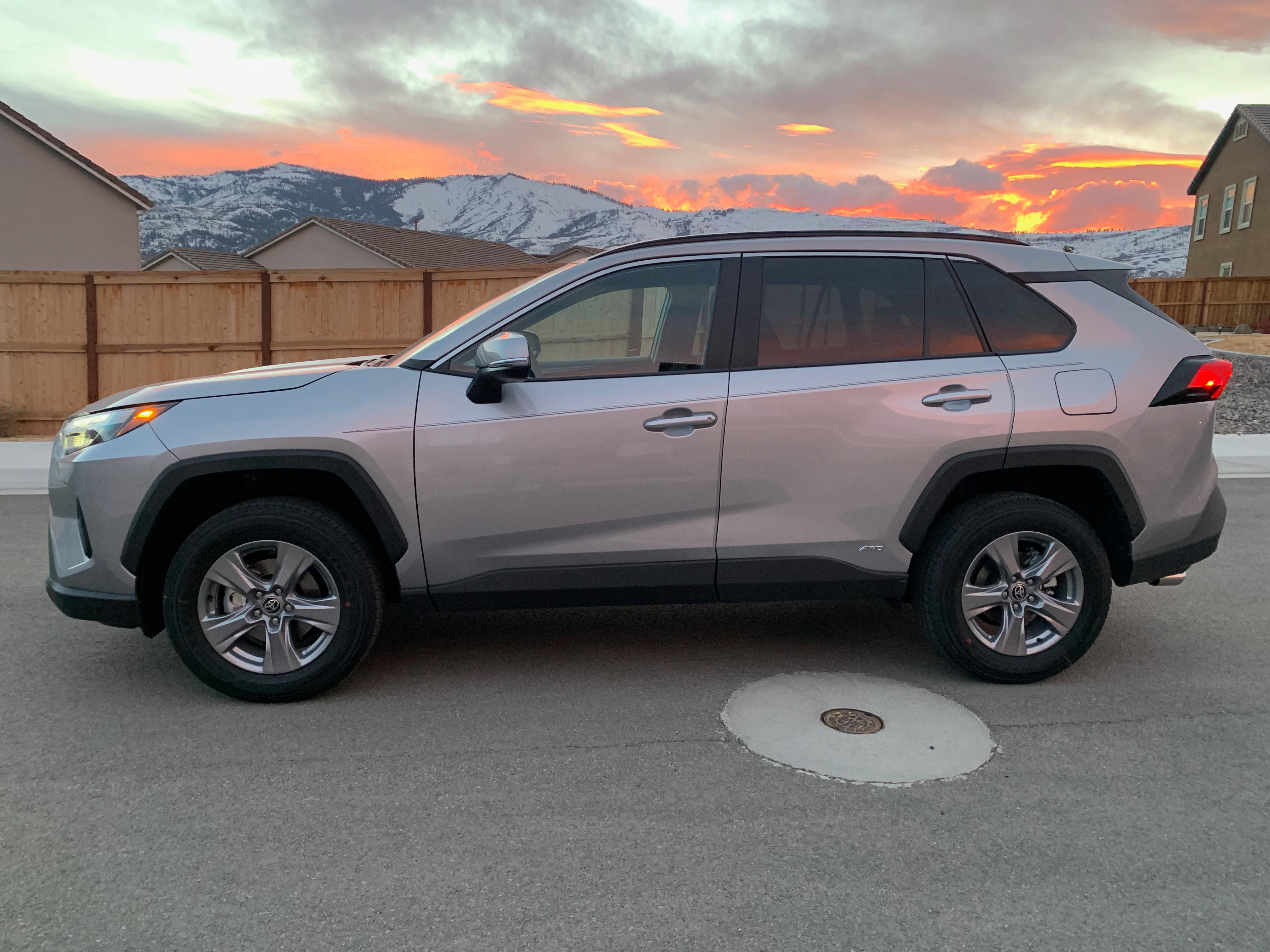 Toyota RAV4 Hybrid 2022 in Verdi, NV
