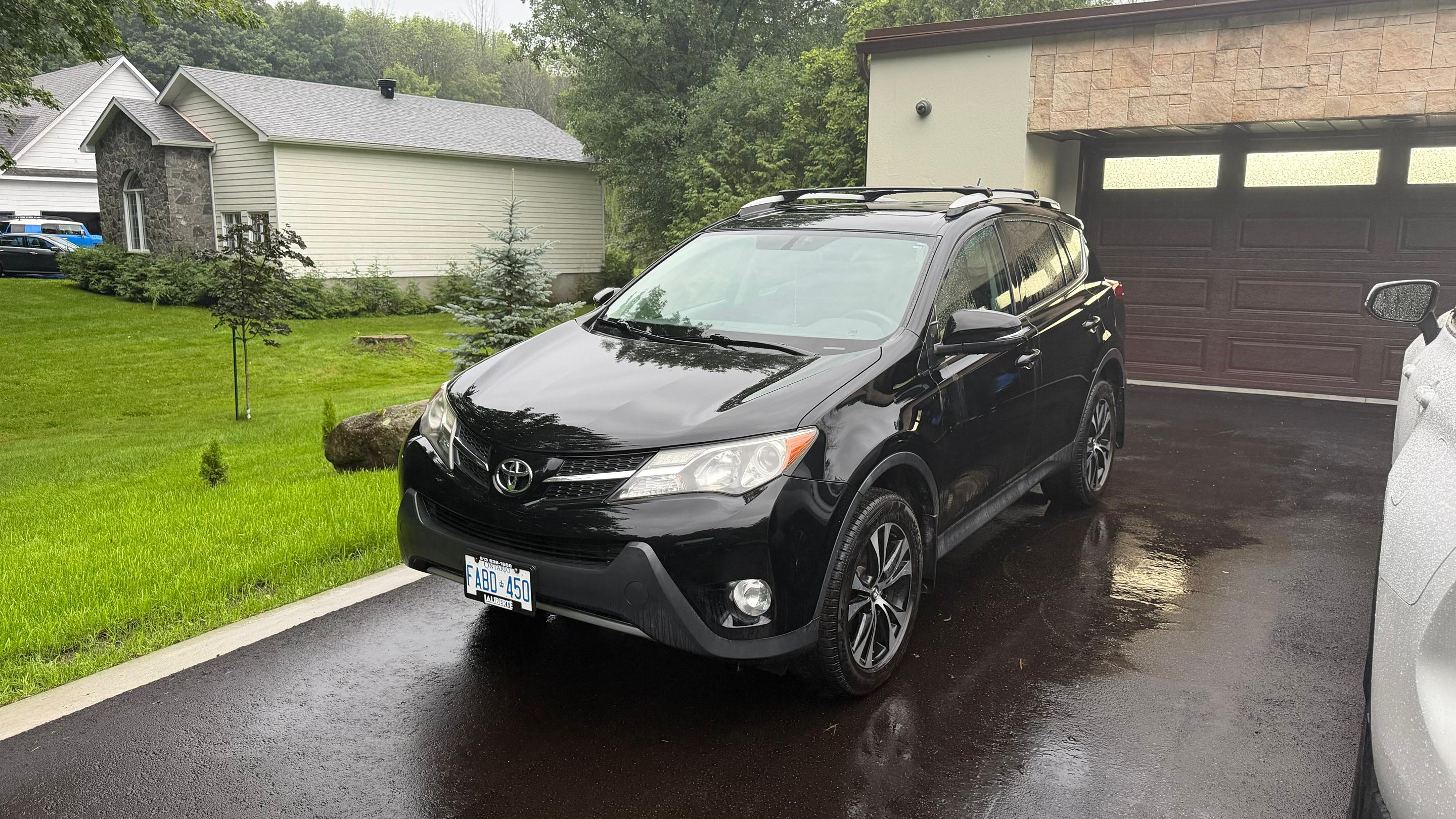 Toyota RAV4 2015 à Oakville, ON