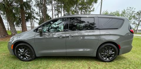 Chrysler Pacifica 2022