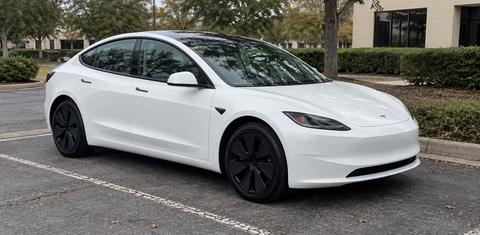 Tesla Model 3 2024