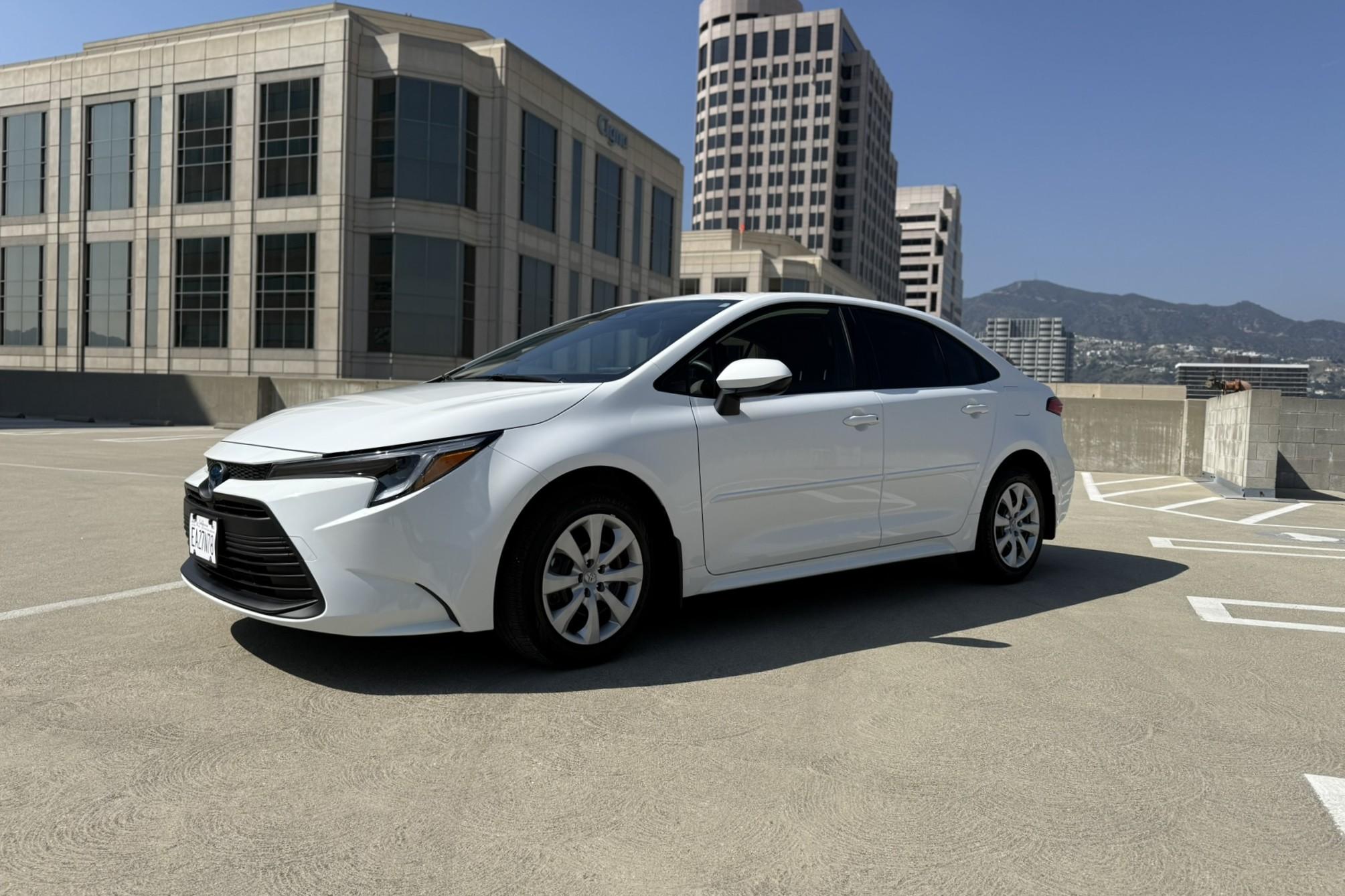 Toyota Corolla Hybrid 2025 in Glendale, CA