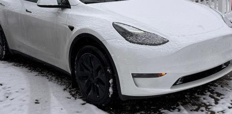 Tesla Model Y 2024