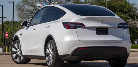 Tesla Model Y 2024