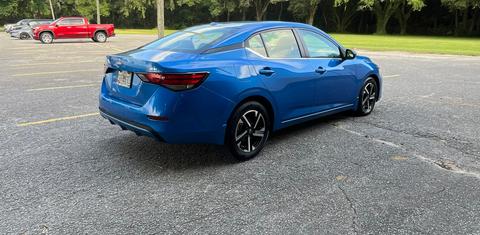 Nissan Sentra 2024