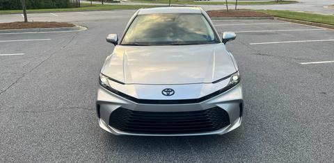 Toyota Camry Hybrid 2025