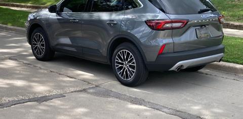 Ford Escape PHEV 2026
