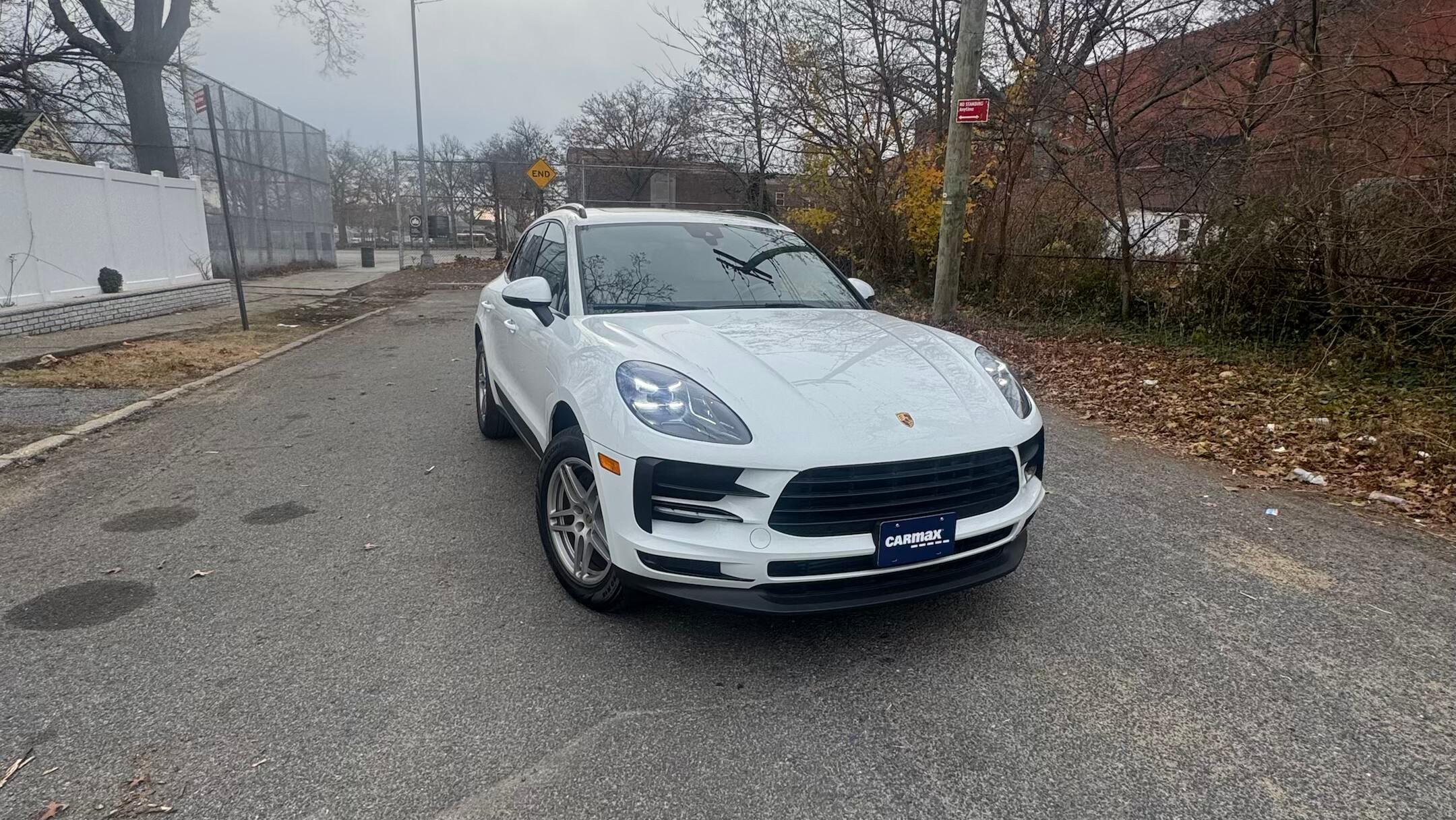 Porsche Macan 2020 in Rosedale, NY