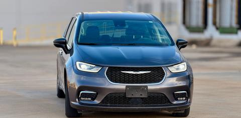 Chrysler Pacifica 2023