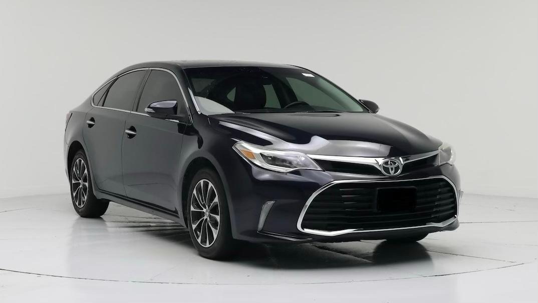 Toyota Avalon Hybrid 2018 in Herndon, VA