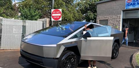 Tesla Cybertruck 2024