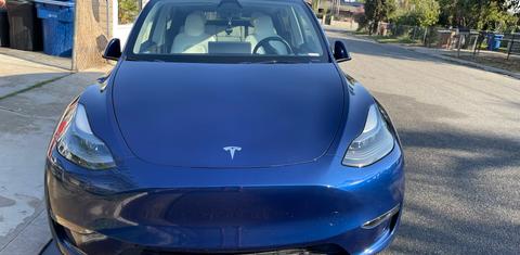 Tesla Model Y 2024