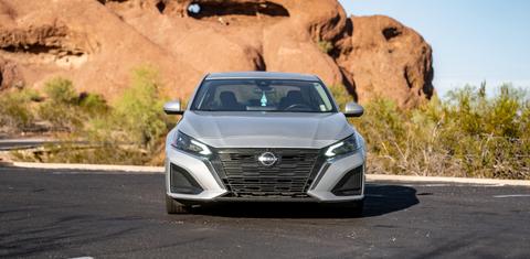 Nissan Altima 2023