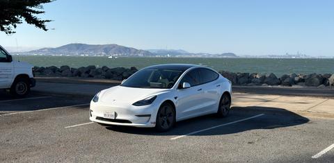 Tesla Model 3 2023
