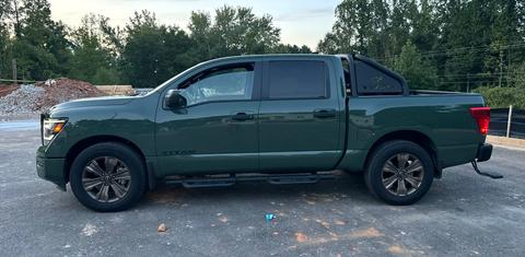 Nissan Titan 2024